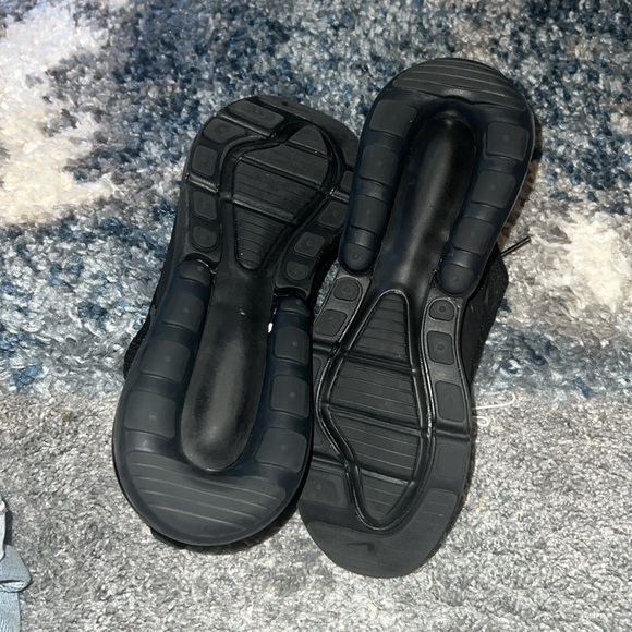 Nike Airmax 270 Triple Black, sz 8.5 Women’s - Picture 4 of 5